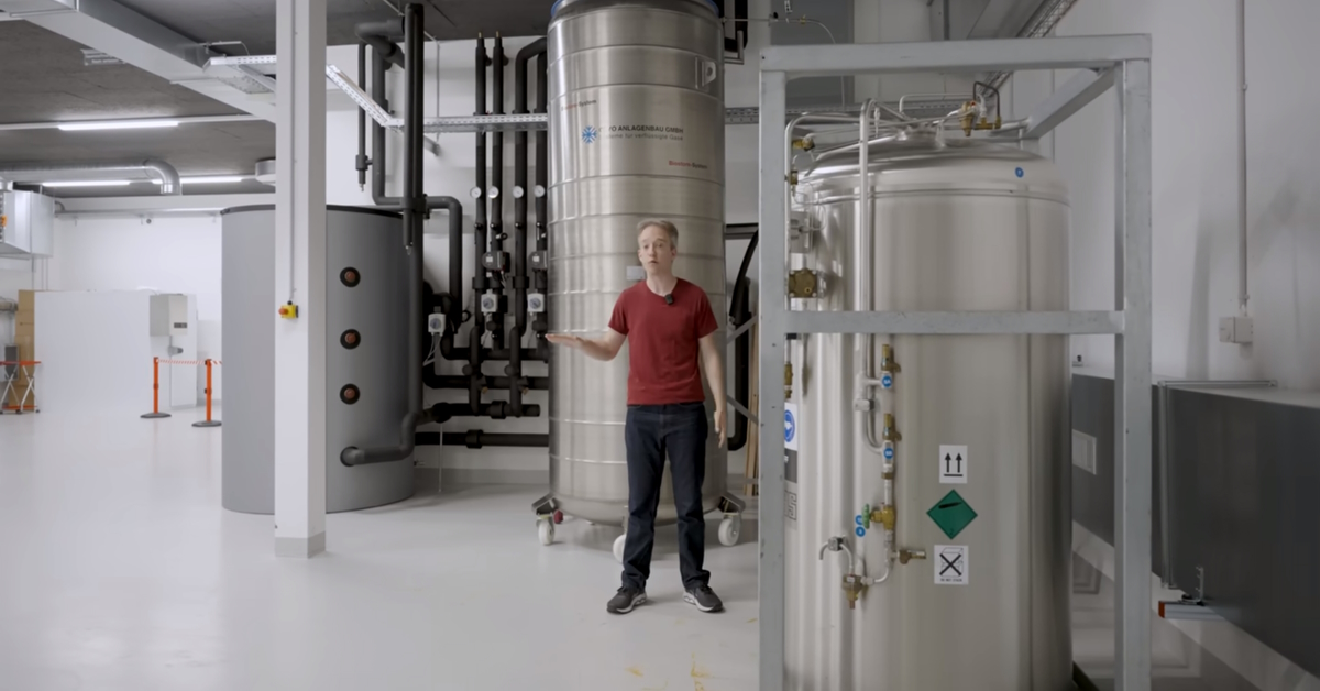 Storing dead people at -196°C