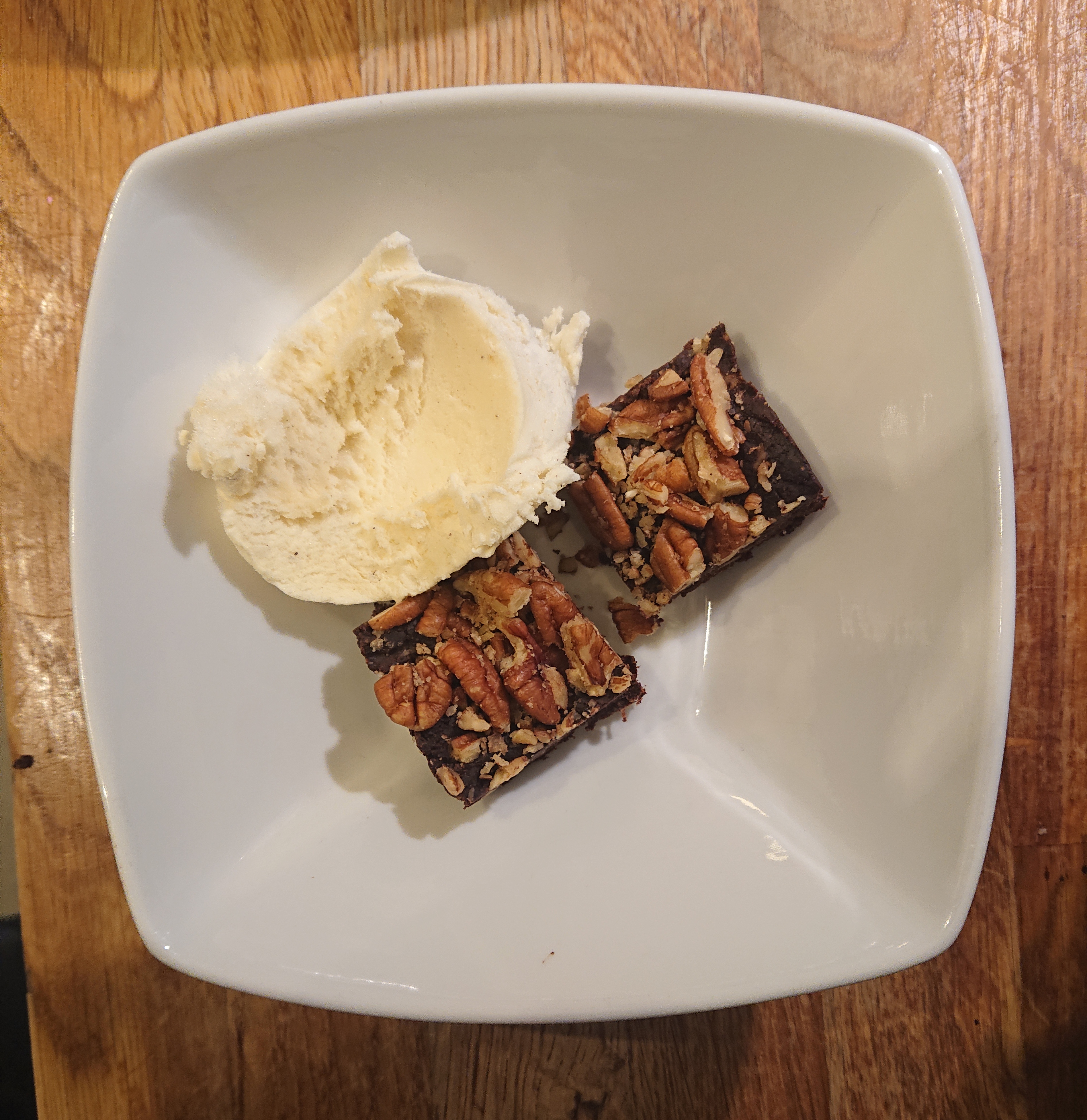 brownies serving suggestion with ice cream