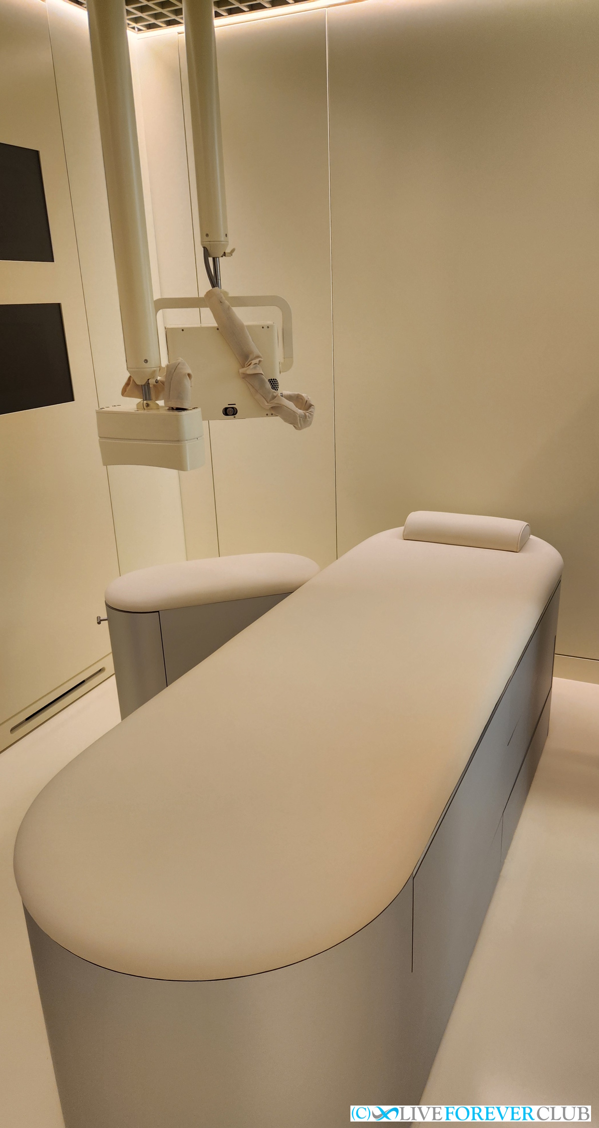 Neko Health scanning couch